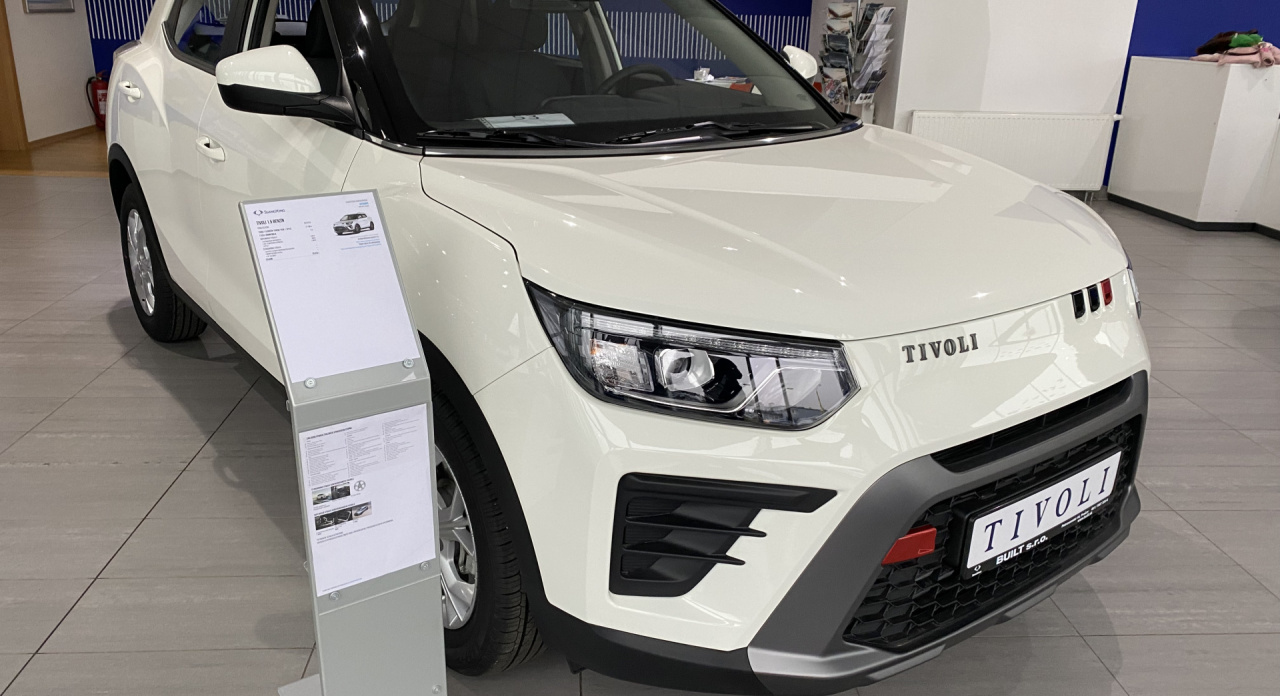 Tivoli biele fwd mt, ch2