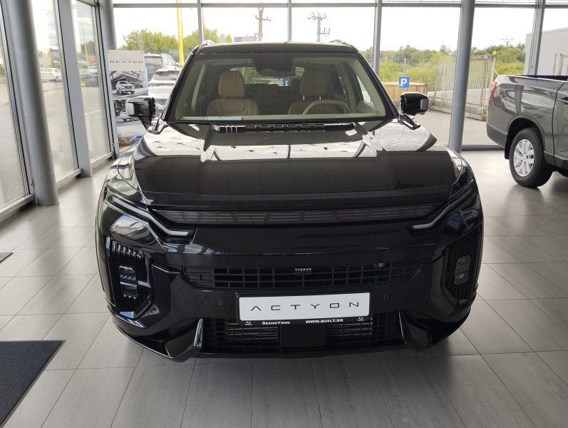 ACTYON Premium AWD + E75 + VEA  + camel koža, LAK
