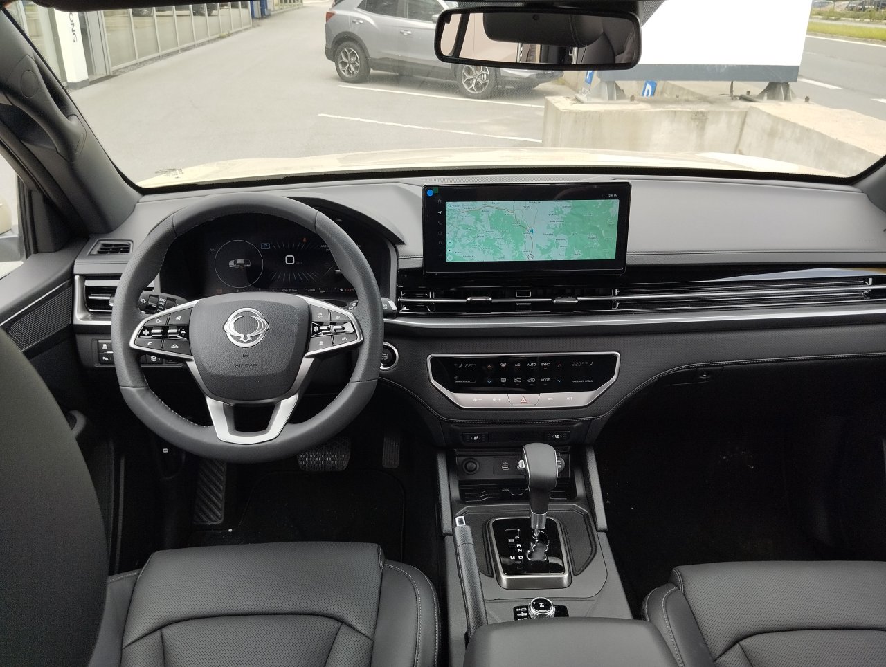 Musso, Premium+ paket AT,EBK, black paket